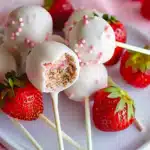 How To Make Strawberry Cake Pops (Easy Recipe)