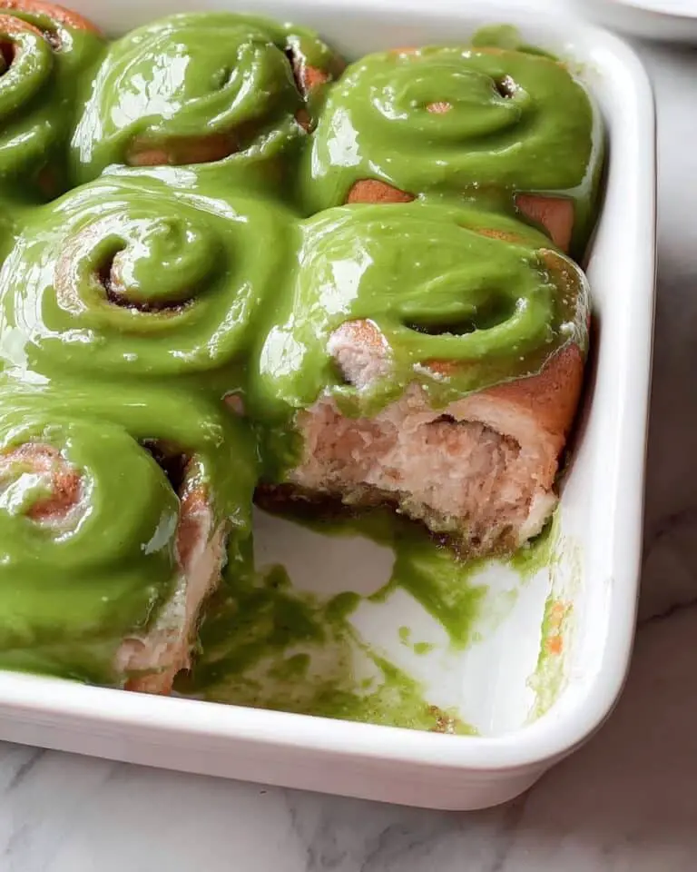 Strawberry Matcha Latte Rolls Recipe